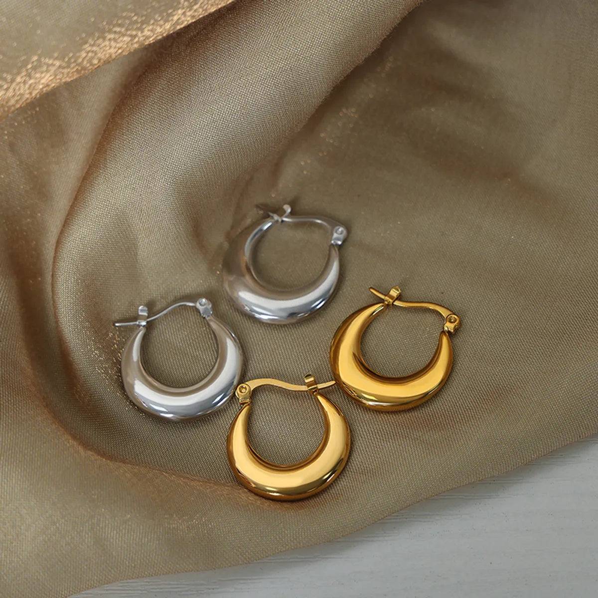 The Genetta Hoops